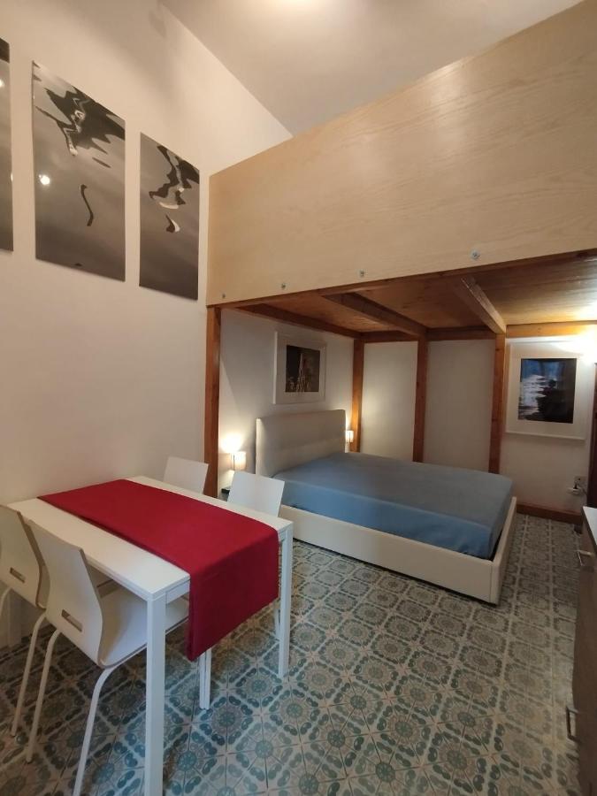 Casa Merisi Al Centro Storico Di Napels